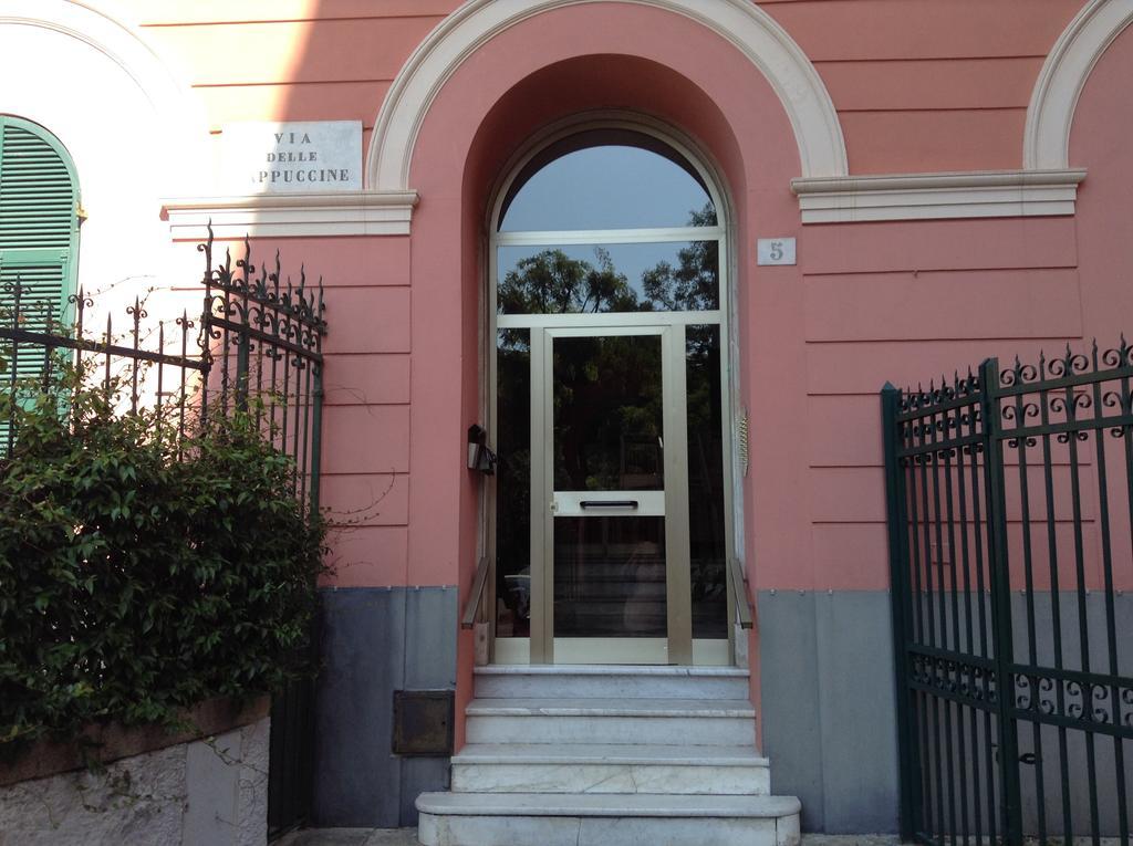 Appartamento In Centro Zona Fiera,Davanti Al Galliera Генуа Екстериор снимка
